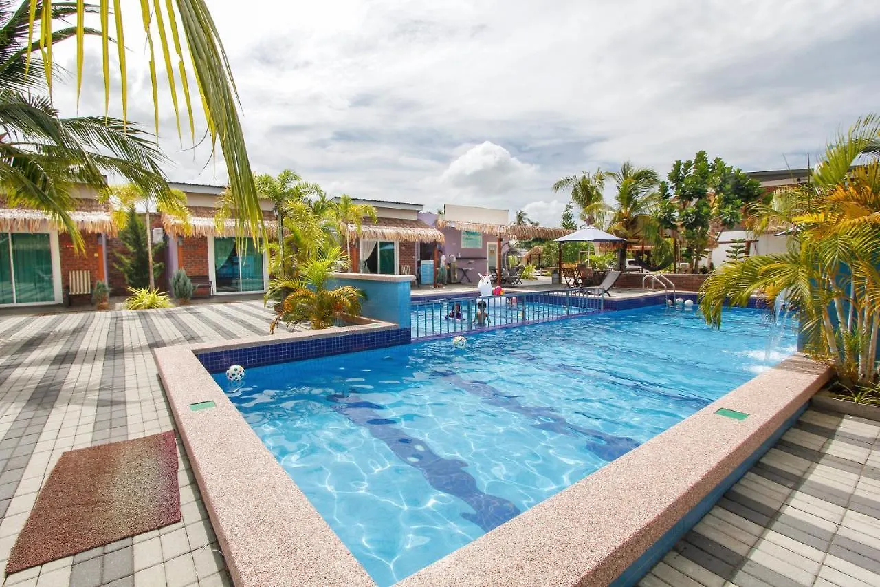 Lavigo Resort Pantai Cenang